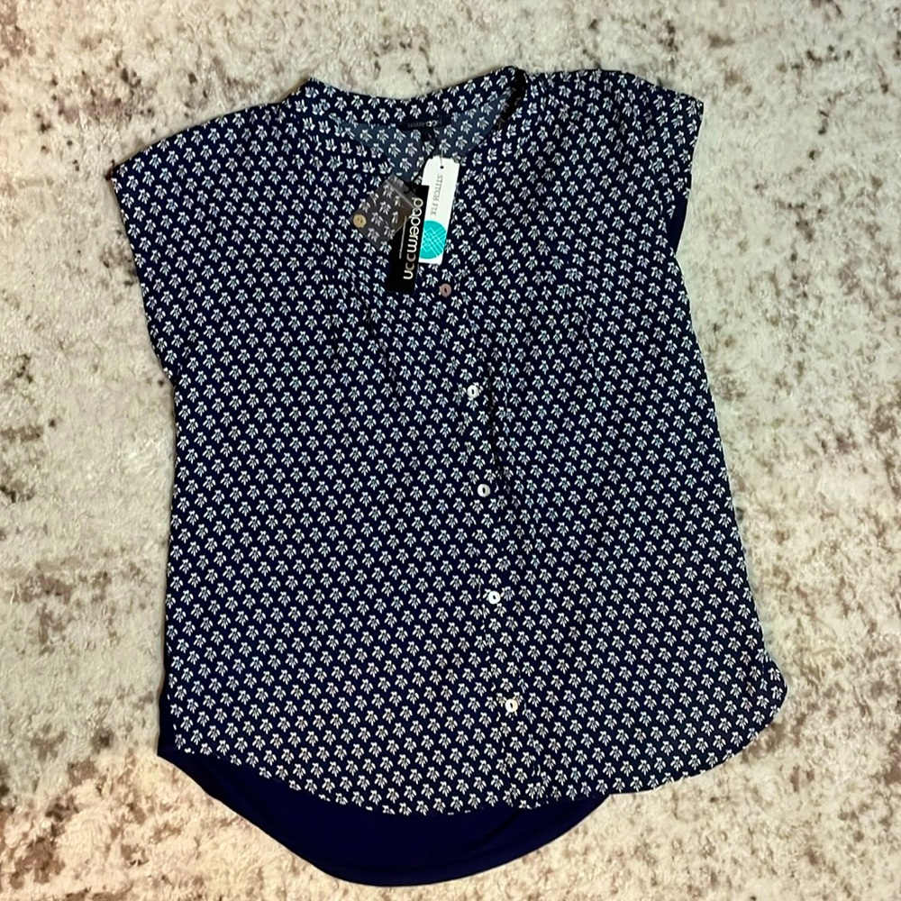 BNWT. Papermoon navy blouse size Large